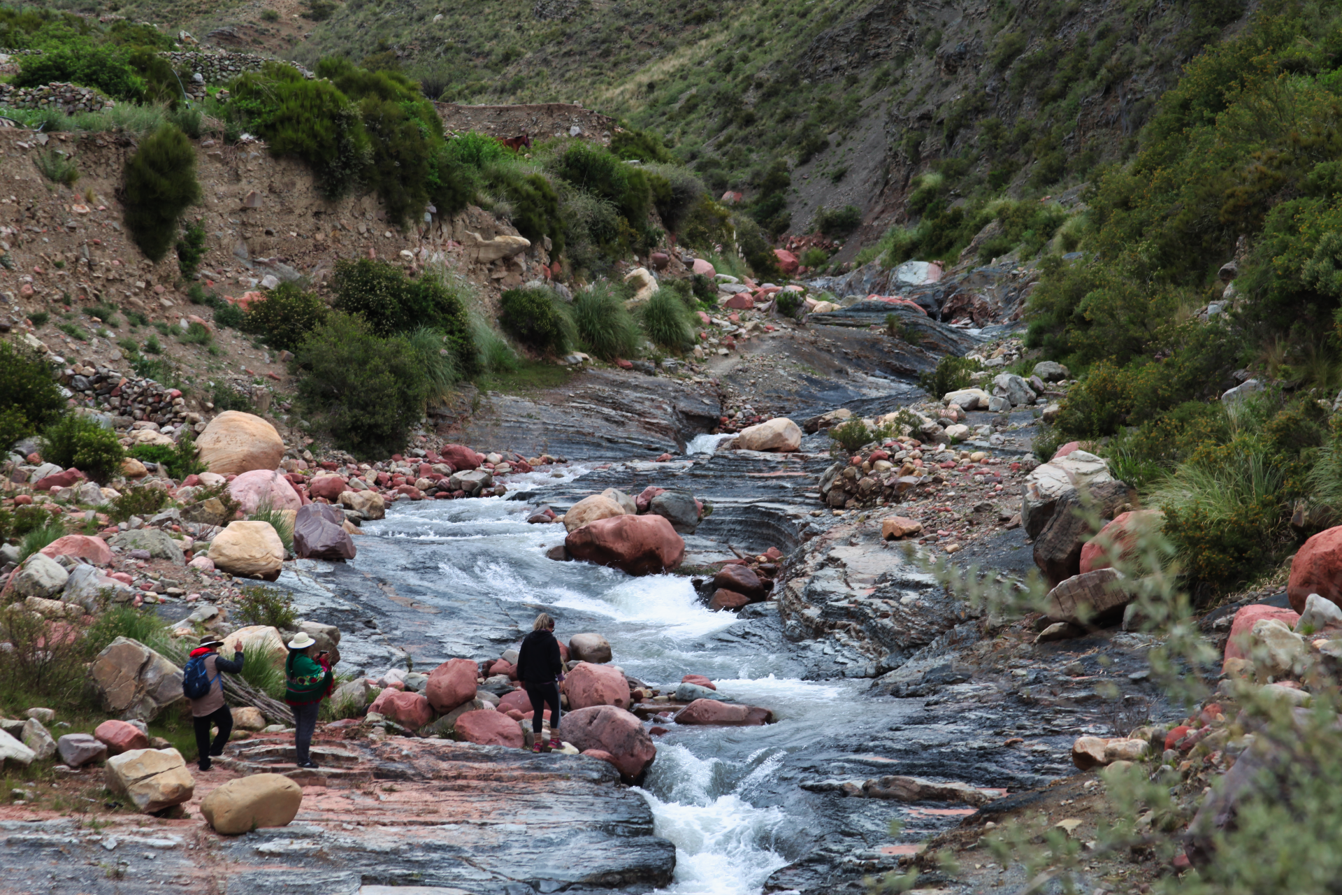 Cascadas Naturales de la Casa Mocha y Sitio Arqueológico Antigüito